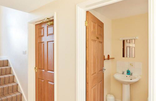 Finest Retreats - Meadow View - Photo 17