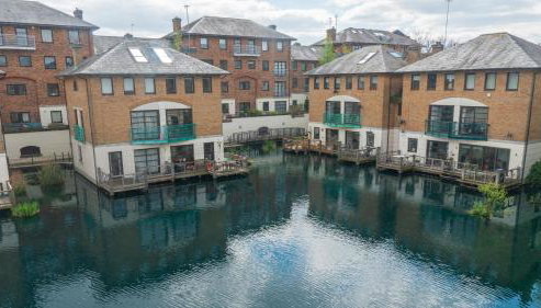 Stylish Waterfront Apartment - Foto 2