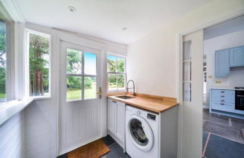 Idyllic Waterside Cottage in Mid Devon - Photo 13