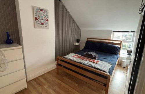 Victorian red-brick home in picturesque market town - Photo 34