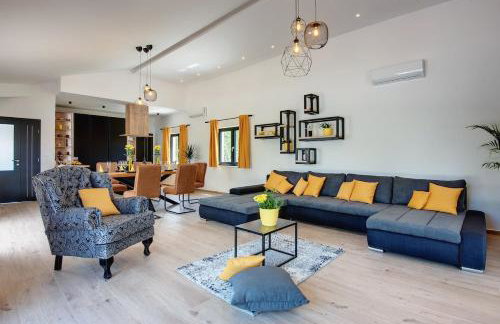 Radola residence by Radola family - Photo 21