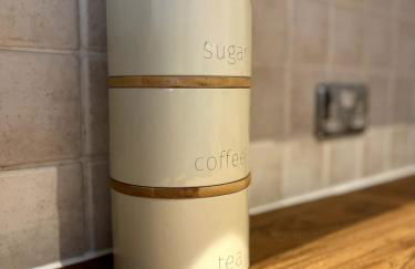 City Centre 2BR Apartment, Free Parking! - Foto 16