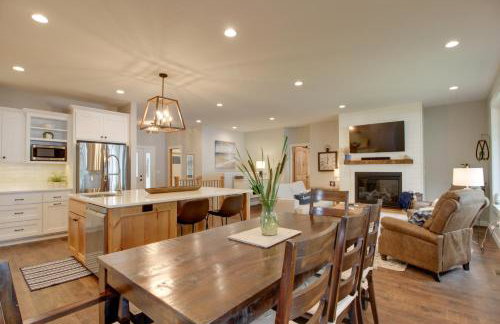 Pet Friendly Lakefront Home Dock, Kayaks and More! - Foto 10