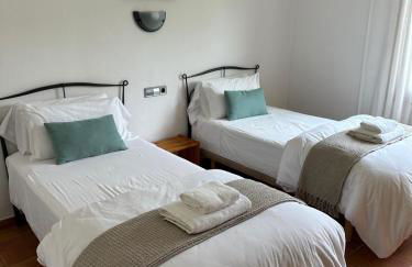 Villa Montserrat 1, Terrace & Pool - Foto 8