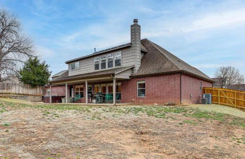 Pet-Friendly Tulsa Escape with Private Hot Tub! - Foto 37