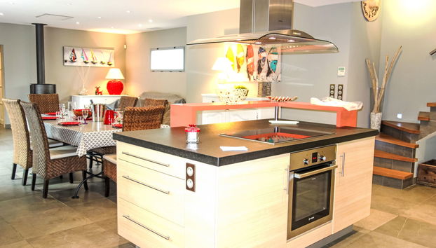 Kitchen / Dining Room