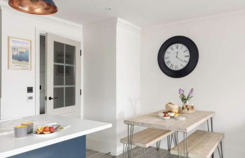 5 The Lookout - 2 bed apartment with parking, balcony & sea views - Photo 7