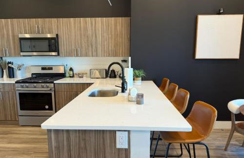 NYC View, Free Parking, 2bath - Foto 14