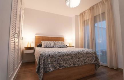 SeaHomes Vacations - Seafront Mediterranean Ap & PKG - Foto 19