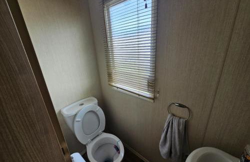 Ty Mawr Chalet Sleeps 6 with Fireplace - Photo 12