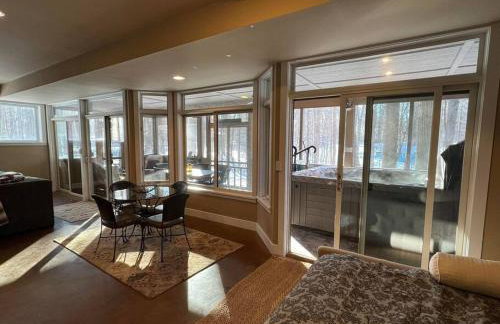 Woodshores Retreat - cozy retreat, hot tub, Lk MI - Photo 20