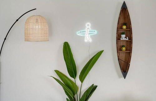 Charming 2BR Coastal Getaway in Pacifica - Photo 49