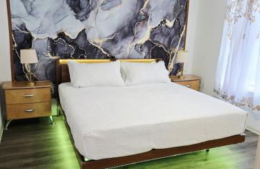 Luxury 1 BedRM Unit in Frisco Pool Gym & Workplace - Foto 47