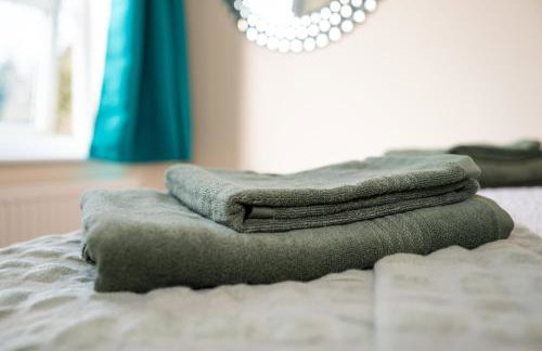 Luxury large home - Parking - Garden - Sleeps 6 - Foto 15