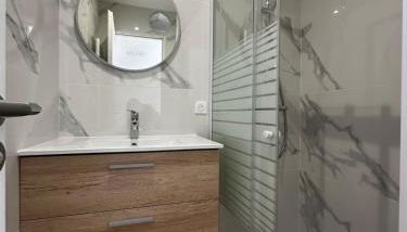 Le Paon D'Or - En plein coeur du Vieux Troyes - Photo 2