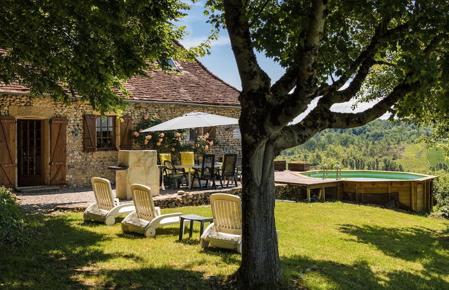 Farmhouse With Private Pool, Large Garden and Playground - Foto 1