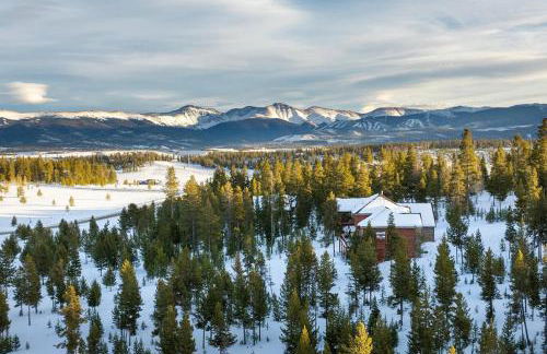 Stunning Mountain Retreat with View and Private Hot Tub - Foto 37