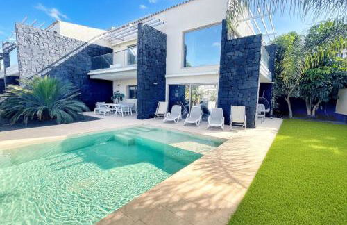 Luxury Oceanview Villa de Nava with heated private pool - Foto 39