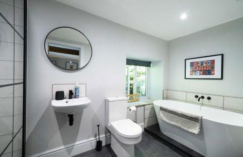 Goytre Hall Self Catering Guest Accommodation - Foto 39