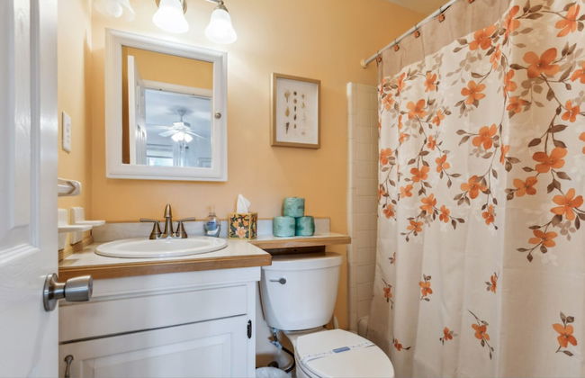 Beautiful Sea Gem - Condo 1 4 mi From Beach w Pool - Foto 36