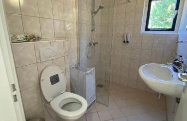 The White Villa - Photo 9