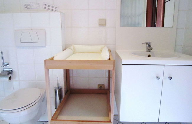 Group Getaway With Sauna - Photo 16