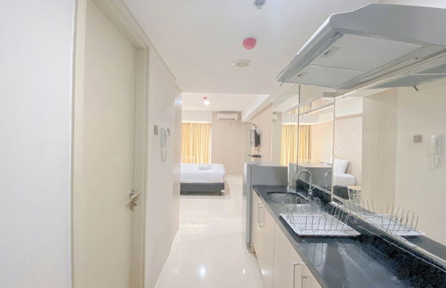 Good Homey Studio Apartment at Warhol (W/R) Residences - Foto 8