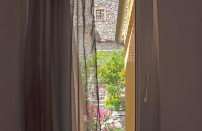 Mediterranean terrace apartment with Bikes & SUP - Photo 21