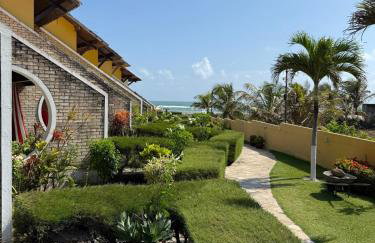 Village Pé na Areia - Praia de Genipabu - Foto 9