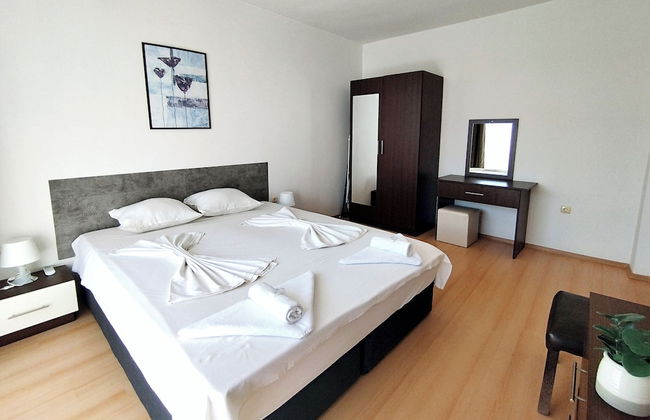 New Line Village Apartments - Photo 19