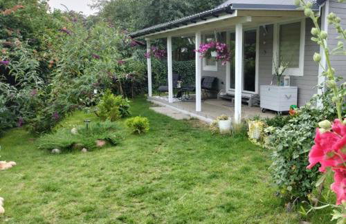 Domek nad jeziorem, a morze w gratisie - Foto 1