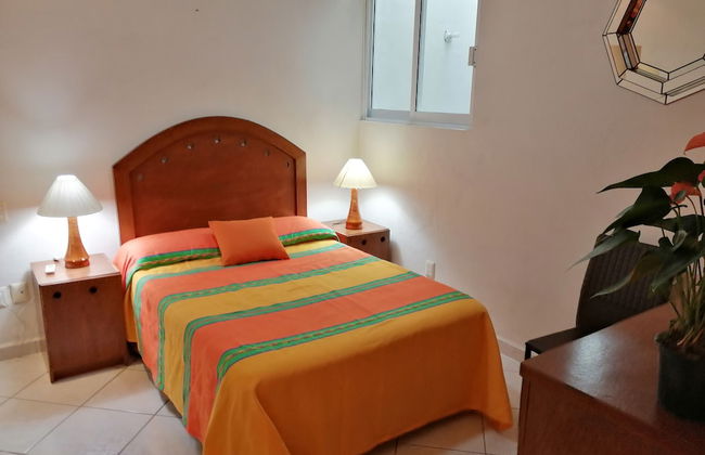 Beautiful Apartment Calle Tordo - Photo 2