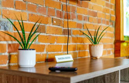 Jungle House Columbus Downtown Free Parking Sleeps 8 - Walk to Convention Center & Nationwide Arena - 1BR Short North Luxury Home - Over 5,800 Five Star Stays - Foto 34