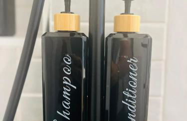 Emerald Suite Plaza - Photo 13