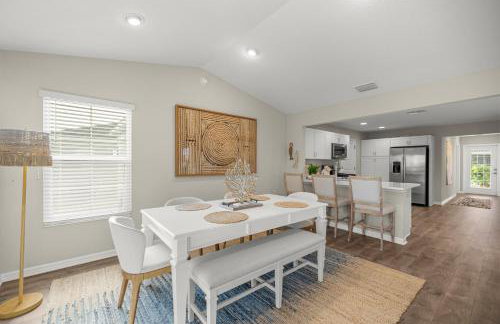 The Golden Palm Mins to Eastport Square and Middleton With Electric Golfcart - Photo 7