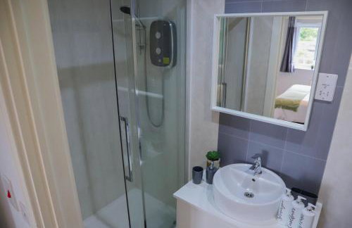 Group-Friendly 4-Bedroom-Guests 7-Ideal for Contractors Stay - Foto 28