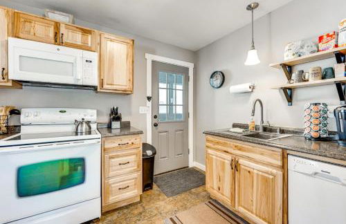 Steps to Estes Lake Mtn-View Hideaway with Hot Tub! - Foto 8