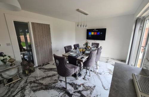 SAV 5 bedroom Executive detached house in Leiceste - Photo 22