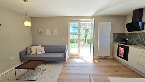Charmante 3-Schlafzimmer Wohnung mit Garten - Foto 1