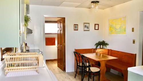 Ely Camp Haus - Vintage home in Downtown Ely - Foto 5