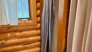 Cozy Cabin on Wooded Property - Foto 3