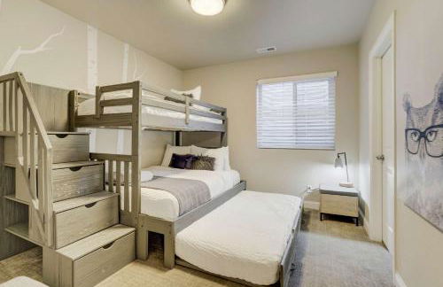 Westland Estate Entire Duplex near Historic OCC - Foto 37