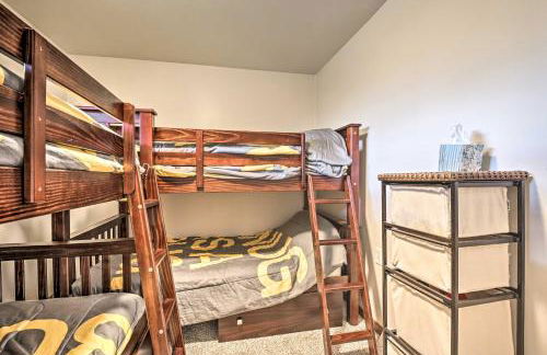 Indian Lake Retreat with Wet Bar and Covered Deck - Foto 22