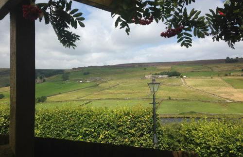 Bijou Cottage in Brontë Country with Wood-burning Stove & Hot Tub Spa - Foto 29