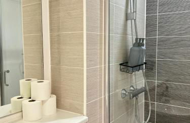 Central Manchester Apartment WIth - Terrace - Gym- Free Parking- Next To Man City Stadium & City Centre - Foto 27