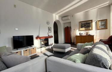 Simo House Stunning Lake View Balcony AC - Foto 25