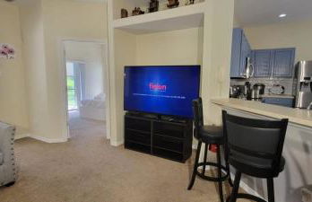 Cheerful 4bed 3bath with pool home near Disney - Foto 7