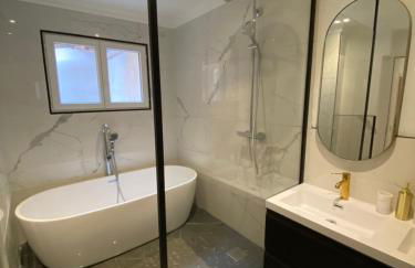 Lovely Spacious Large Patio Heart of Monaco - Foto 15