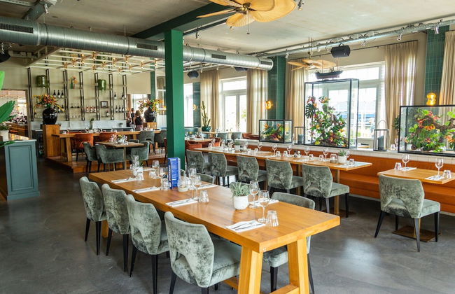 Scenic Stay by the Water - Foto 20