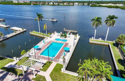 Palm Bay Club by Beachside Management - Photo 24